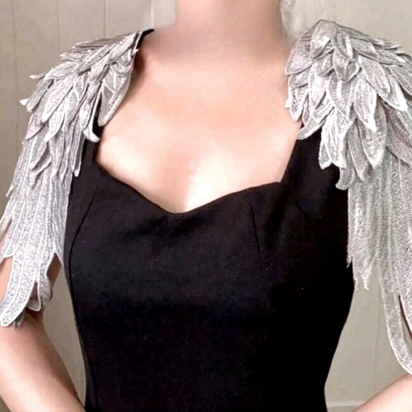 Lace Motif Sew On Angel
Wing Neckline Lace Trim Applique
Embroidery Angel Wing - Picture 12 of 12